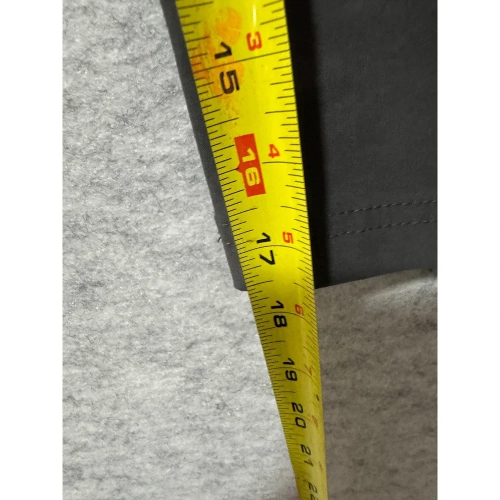 Eddie Bauer Women's Gray Capris Size 14 Hiking Camping Lightweight ;